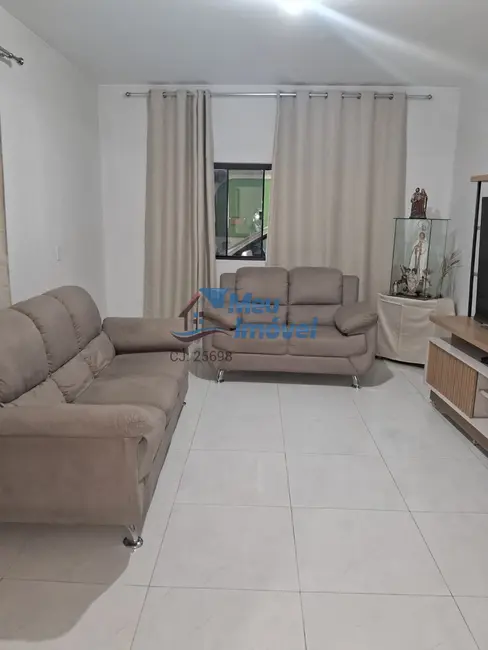 Foto 2 de Casa com 3 quartos à venda, 191m2 em Ceilândia Sul (Ceilândia), Brasilia - DF