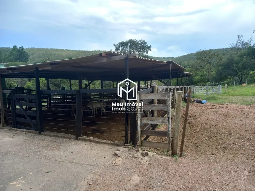 Foto 2 de Fazenda / Haras com 5 quartos à venda, 10m2 em Área Rural de Luziânia, Luziania - GO