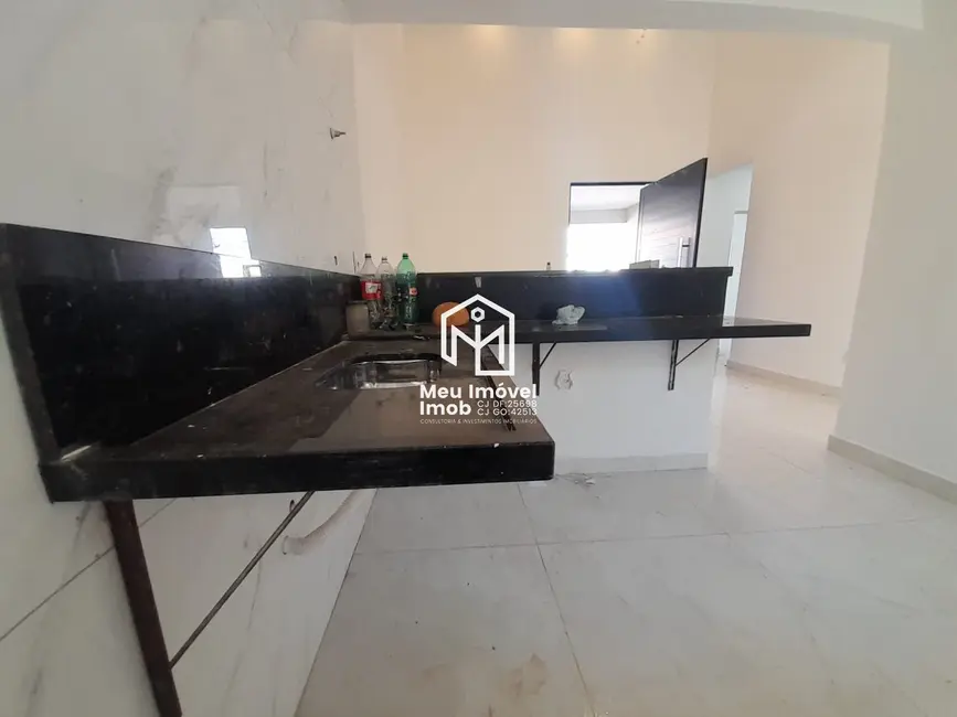 Casa com 3 quartos à venda, 240m2 em Jardim Céu Azul, Valparaiso De Goias - GO - imagem 7 Foto 7 de Casa com 3 quartos à venda, 240m2 em Jardim Céu Azul, Valparaiso De Goias - GO