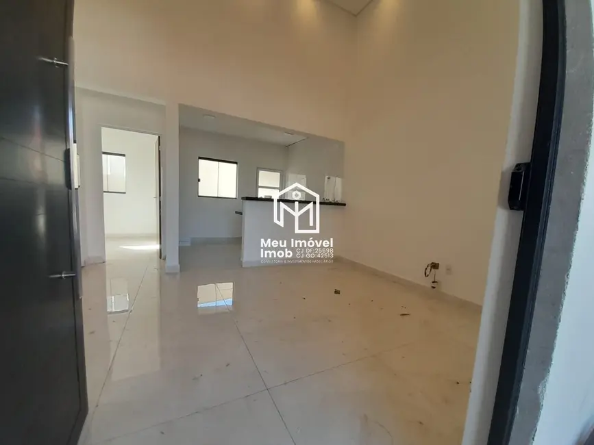 Casa com 3 quartos à venda, 240m2 em Jardim Céu Azul, Valparaiso De Goias - GO - imagem 4 Foto 4 de Casa com 3 quartos à venda, 240m2 em Jardim Céu Azul, Valparaiso De Goias - GO