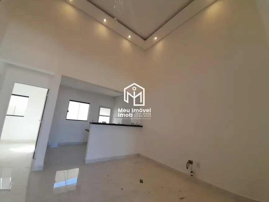 Casa com 3 quartos à venda, 240m2 em Jardim Céu Azul, Valparaiso De Goias - GO - imagem 3 Foto 3 de Casa com 3 quartos à venda, 240m2 em Jardim Céu Azul, Valparaiso De Goias - GO