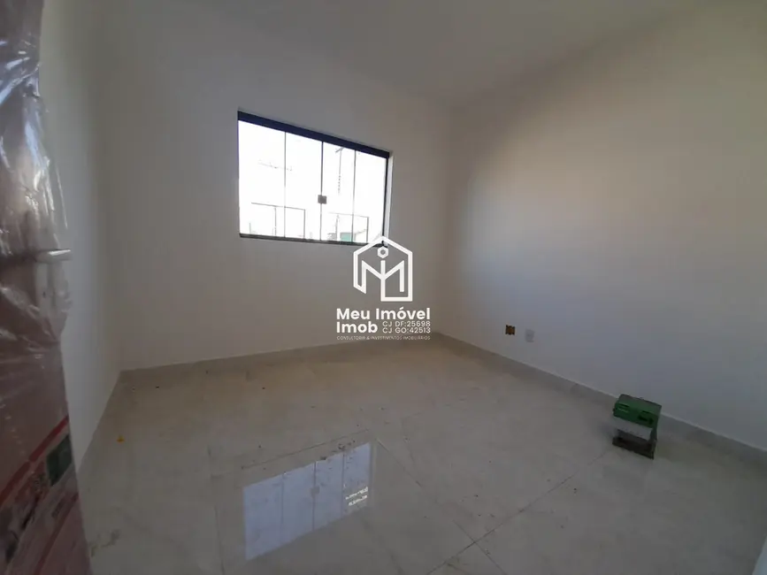 Casa com 3 quartos à venda, 240m2 em Jardim Céu Azul, Valparaiso De Goias - GO - imagem 5 Foto 5 de Casa com 3 quartos à venda, 240m2 em Jardim Céu Azul, Valparaiso De Goias - GO