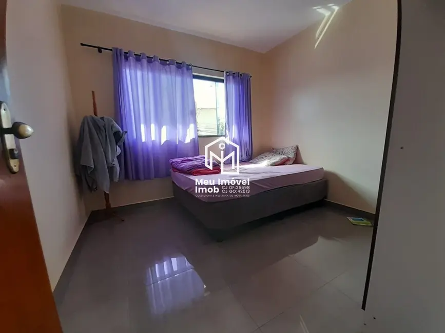 Casa com 5 quartos à venda, 210m2 em Parque Esplanada I, Valparaiso De Goias - GO - imagem 5 Foto 5 de Casa com 5 quartos à venda, 210m2 em Parque Esplanada I, Valparaiso De Goias - GO