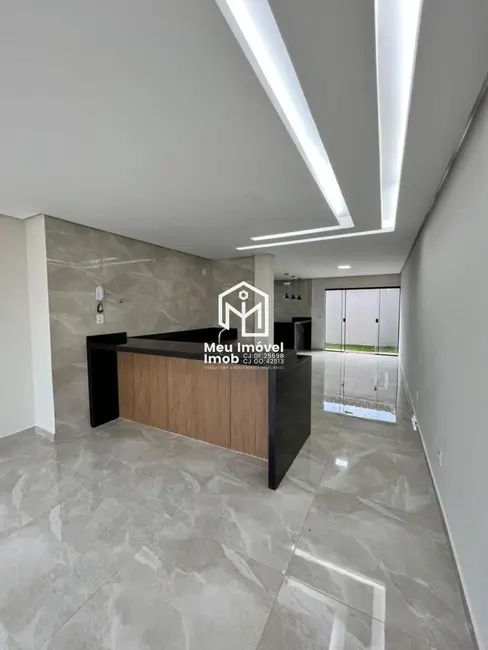 Foto 2 de Casa com 3 quartos à venda, 130m2 em Parque Estrela Dalva I, Luziania - GO