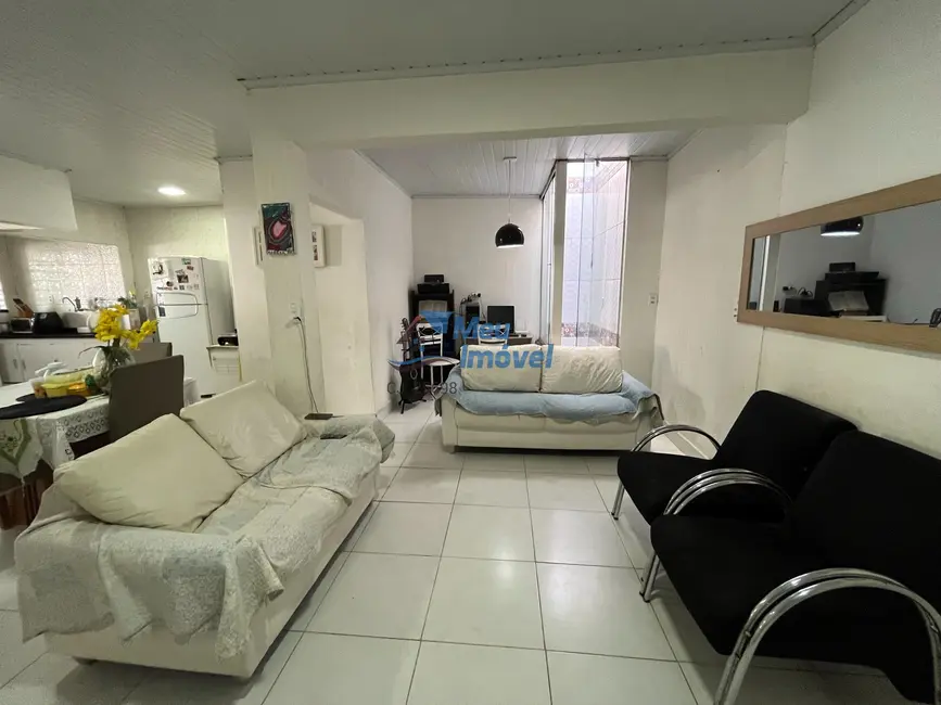 Foto 2 de Casa com 2 quartos à venda, 100m2 em Candangolandia, Brasilia - DF