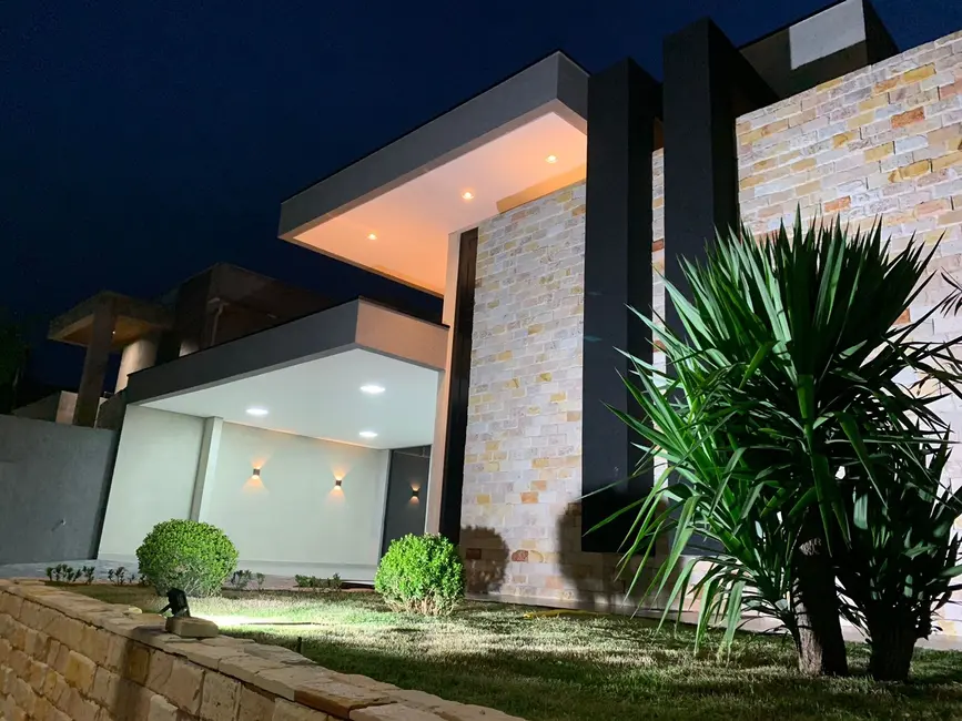 Foto 1 de Casa de Condomínio com 3 quartos à venda, 260m2 em Setor Habitacional Arniqueira (Águas Claras), Brasilia - DF