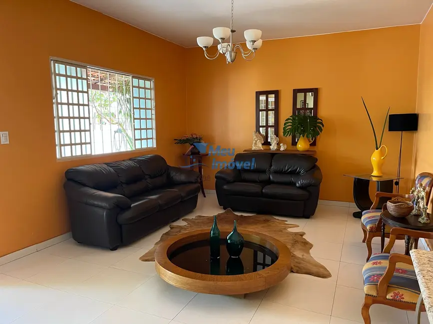 Foto 1 de Casa com 4 quartos à venda, 340m2 em Guará I, Brasilia - DF