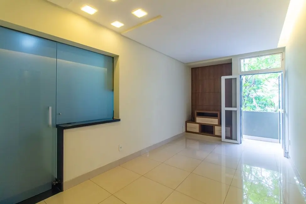 Foto 2 de Apartamento com 2 quartos à venda, 70m2 em Asa Sul, Brasilia - DF