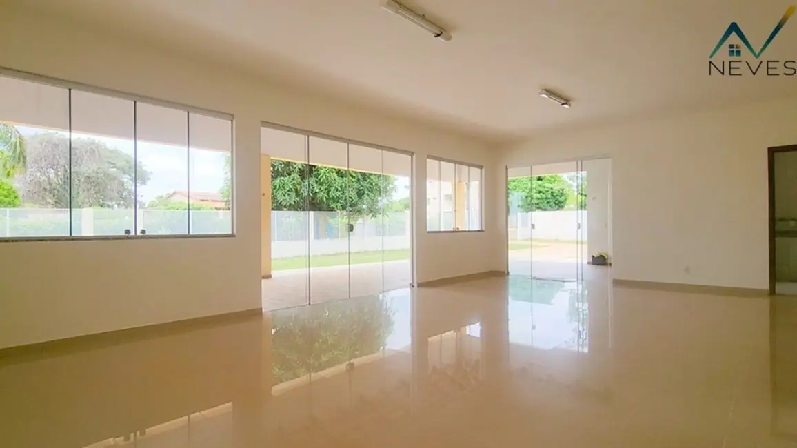 Foto 2 de Casa de Condomínio com 3 quartos à venda, 281m2 em Park Way, Brasilia - DF