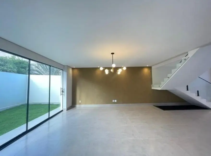 Foto 2 de Casa de Condomínio com 3 quartos à venda, 235m2 em Setor Habitacional Arniqueira (Águas Claras), Brasilia - DF