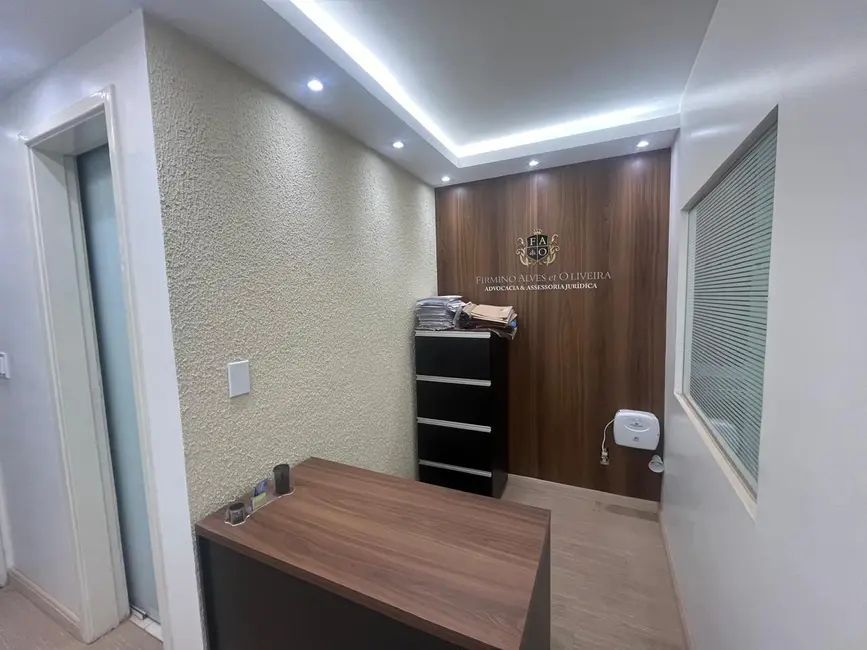 Sala Comercial à venda, 24m2 em Taguatinga Centro (Taguatinga), Brasilia - DF - imagem 3 Foto 3 de Sala Comercial à venda, 24m2 em Taguatinga Centro (Taguatinga), Brasilia - DF