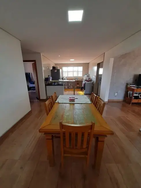 Foto 2 de Casa de Condomínio com 3 quartos à venda, 170m2 em Brasilia - DF