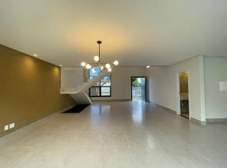 Foto 3 de Casa de Condomínio com 3 quartos à venda, 235m2 em Setor Habitacional Arniqueira (Águas Claras), Brasilia - DF