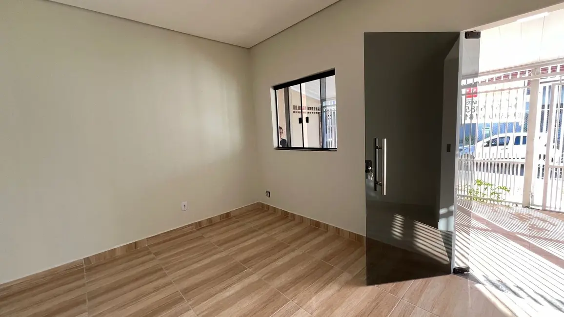 Foto 2 de Casa com 3 quartos à venda, 140m2 em Recanto das Emas, Brasilia - DF
