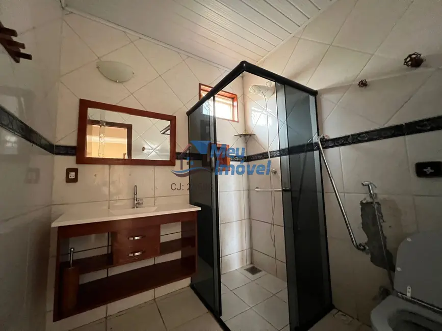 Casa com 3 quartos à venda, 800m2 em Setor Habitacional Vicente Pires, Brasilia - DF - imagem 9 Foto 9 de Casa com 3 quartos à venda, 800m2 em Setor Habitacional Vicente Pires, Brasilia - DF