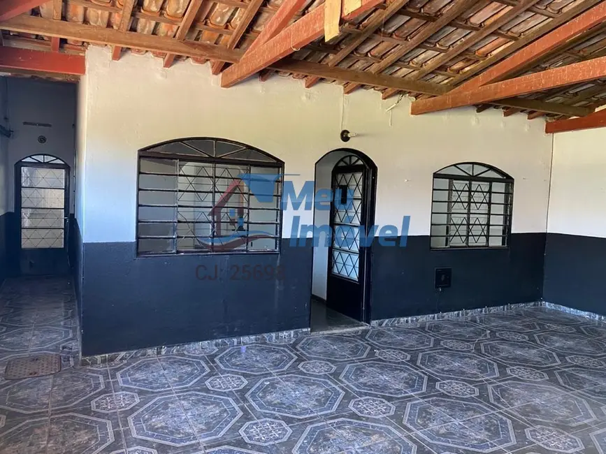 Casa com 2 quartos à venda, 150m2 em Samambaia Sul (Samambaia), Brasilia - DF - imagem 2 Foto 2 de Casa com 2 quartos à venda, 150m2 em Samambaia Sul (Samambaia), Brasilia - DF