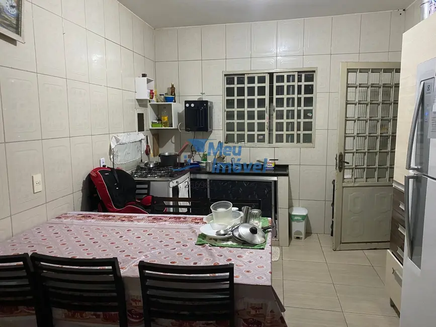 Casa com 5 quartos à venda, 300m2 em Samambaia Sul (Samambaia), Brasilia - DF - imagem 4 Foto 4 de Casa com 5 quartos à venda, 300m2 em Samambaia Sul (Samambaia), Brasilia - DF