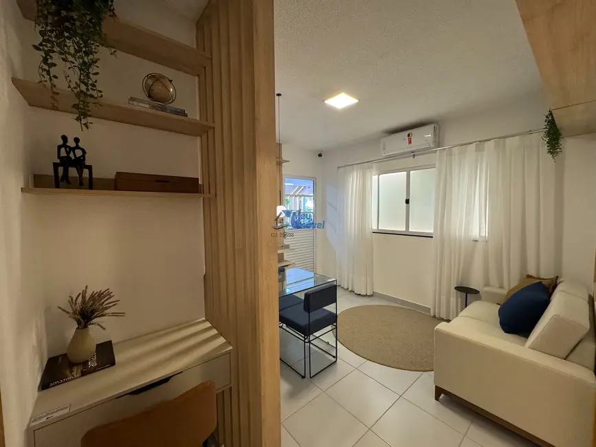 Foto 2 de Apartamento com 2 quartos à venda, 44m2 em Chácaras e Mansões Santa Maria, Valparaiso De Goias - GO