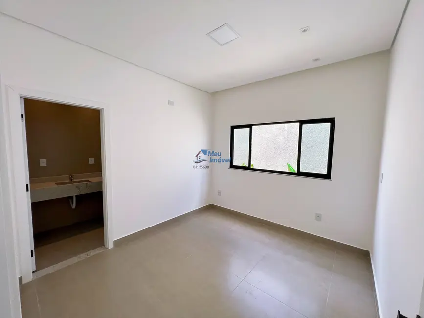 Foto 4 de Casa de Condomínio com 4 quartos à venda, 190m2 em Setor Fumal, Luziania - GO