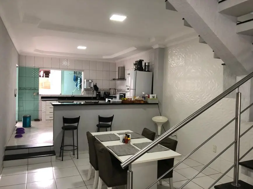 Foto 2 de Casa de Condomínio com 4 quartos à venda, 400m2 em Setor Habitacional Arniqueira (Águas Claras), Brasilia - DF