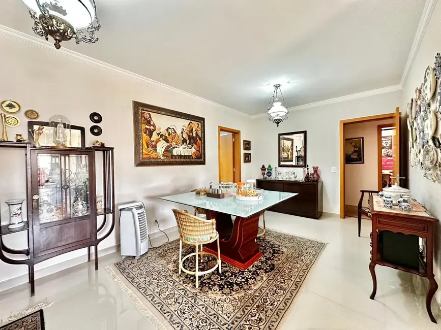 Foto 3 de Apartamento com 4 quartos à venda, 140m2 em Guará I, Brasilia - DF