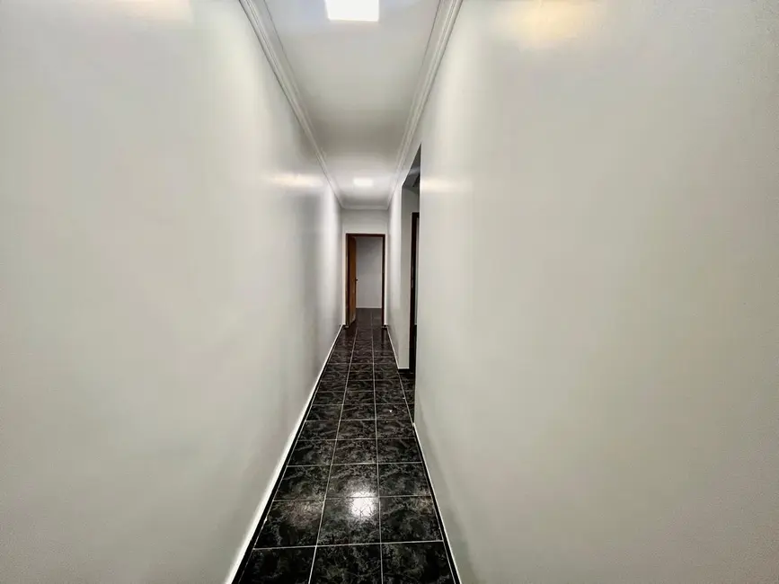 Casa de Condomínio com 3 quartos à venda, 500m2 em Setor Habitacional Vicente Pires, Brasilia - DF - imagem 9 Foto 9 de Casa de Condomínio com 3 quartos à venda, 500m2 em Setor Habitacional Vicente Pires, Brasilia - DF