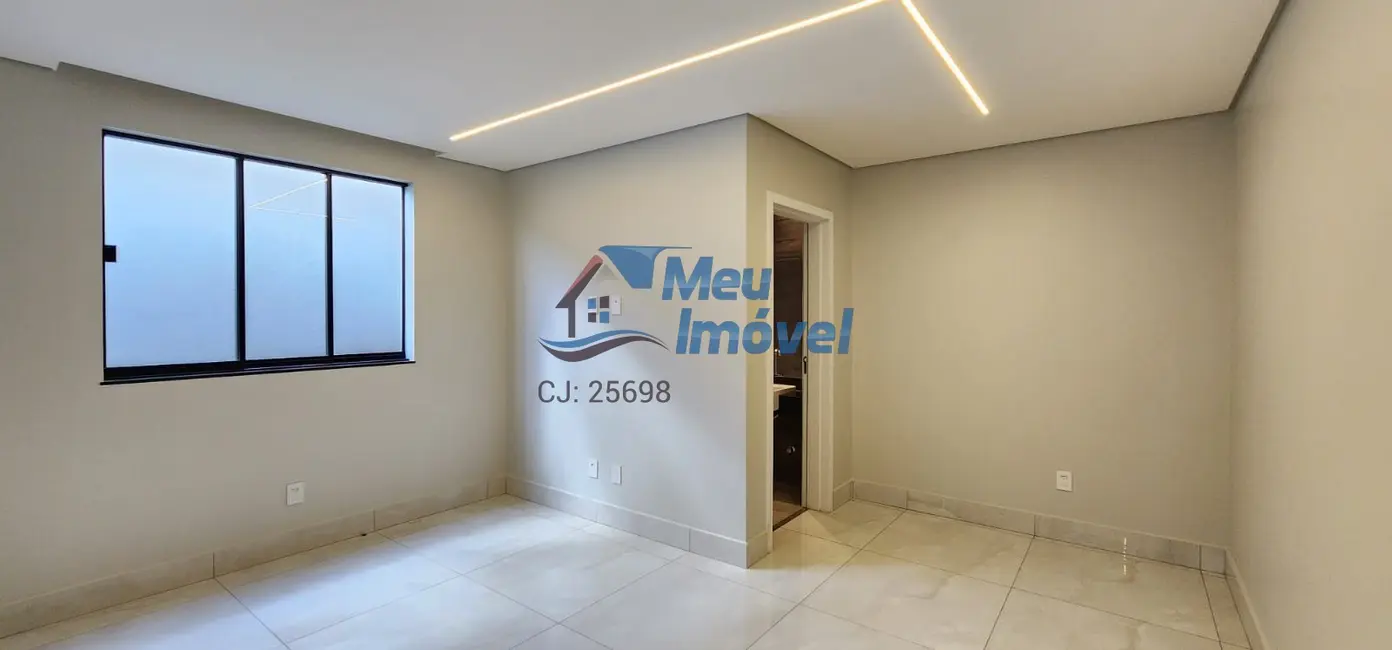 Casa de Condomínio com 3 quartos à venda, 300m2 em Setor Habitacional Vicente Pires, Brasilia - DF - imagem 8 Foto 8 de Casa de Condomínio com 3 quartos à venda, 300m2 em Setor Habitacional Vicente Pires, Brasilia - DF