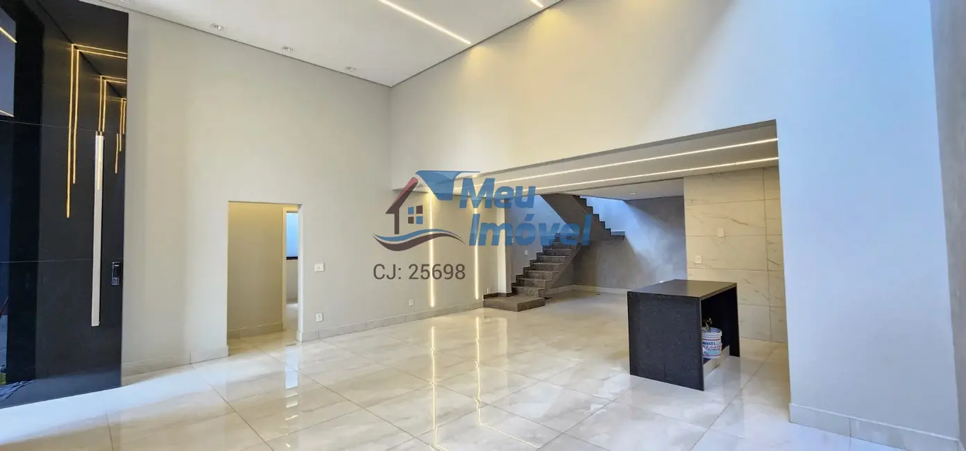 Casa de Condomínio com 3 quartos à venda, 300m2 em Setor Habitacional Vicente Pires, Brasilia - DF - imagem 5 Foto 5 de Casa de Condomínio com 3 quartos à venda, 300m2 em Setor Habitacional Vicente Pires, Brasilia - DF