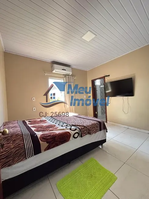 Casa com 3 quartos à venda, 120m2 em Brasilia - DF - imagem 4 Foto 4 de Casa com 3 quartos à venda, 120m2 em Brasilia - DF
