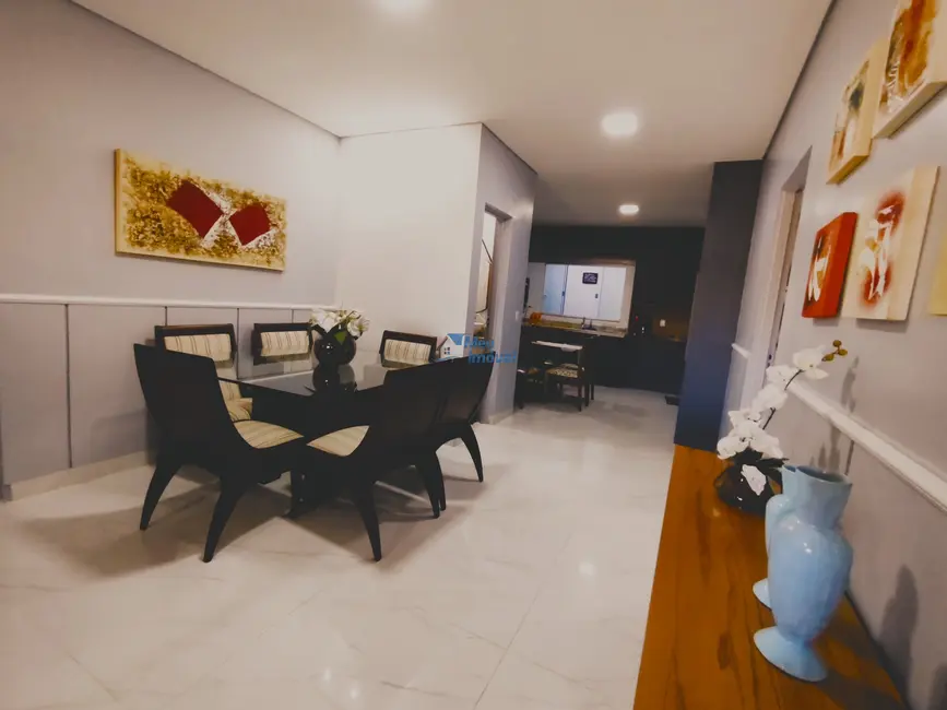 Casa com 3 quartos à venda, 135m2 em Ceilândia Sul (Ceilândia), Brasilia - DF - imagem 5 Foto 5 de Casa com 3 quartos à venda, 135m2 em Ceilândia Sul (Ceilândia), Brasilia - DF