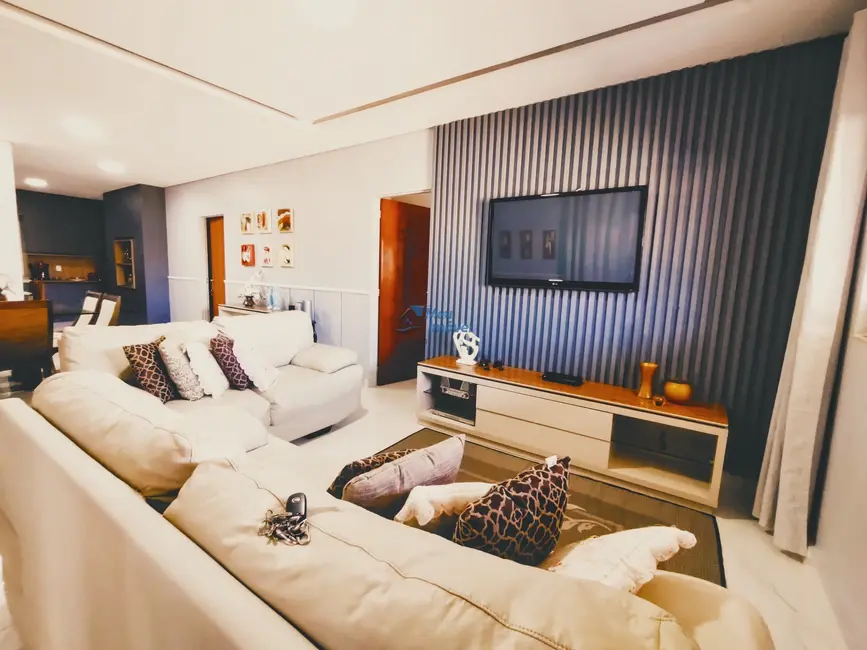 Casa com 3 quartos à venda, 135m2 em Ceilândia Sul (Ceilândia), Brasilia - DF - imagem 2 Foto 2 de Casa com 3 quartos à venda, 135m2 em Ceilândia Sul (Ceilândia), Brasilia - DF