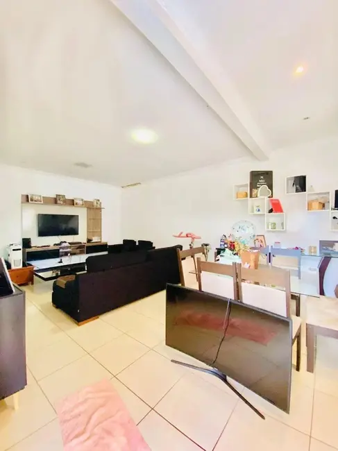 Foto 4 de Casa com 3 quartos à venda, 150m2 em Brasilia - DF