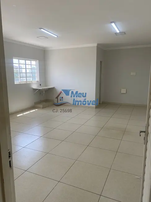 Loja à venda, 300m2 em Samambaia Norte (Samambaia), Brasilia - DF - imagem 3 Foto 3 de Loja à venda, 300m2 em Samambaia Norte (Samambaia), Brasilia - DF