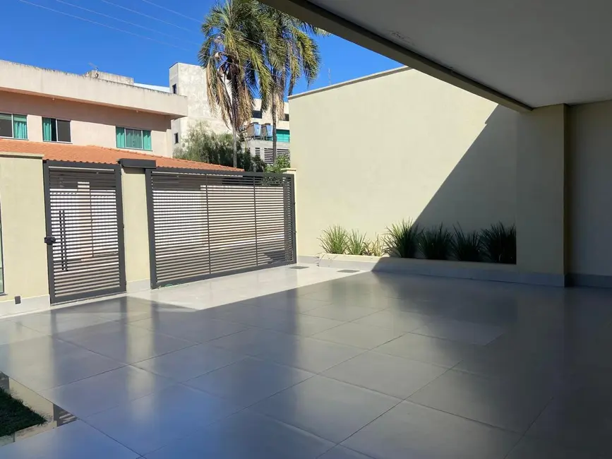 Casa de Condomínio com 5 quartos à venda, 450m2 em Setor Habitacional Vicente Pires, Brasilia - DF - imagem 4 Foto 4 de Casa de Condomínio com 5 quartos à venda, 450m2 em Setor Habitacional Vicente Pires, Brasilia - DF