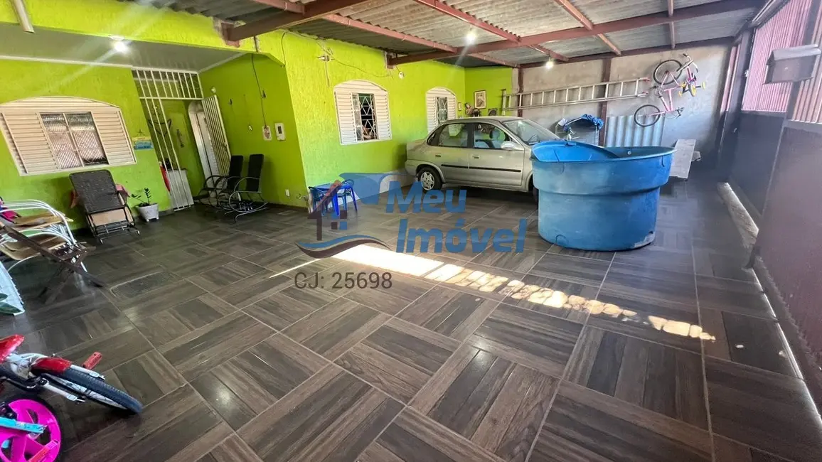 Casa com 3 quartos à venda, 150m2 em Recanto das Emas, Brasilia - DF - imagem 2 Foto 2 de Casa com 3 quartos à venda, 150m2 em Recanto das Emas, Brasilia - DF