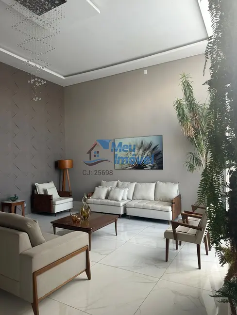 Foto 1 de Casa com 4 quartos à venda, 300m2 em Park Way, Brasilia - DF