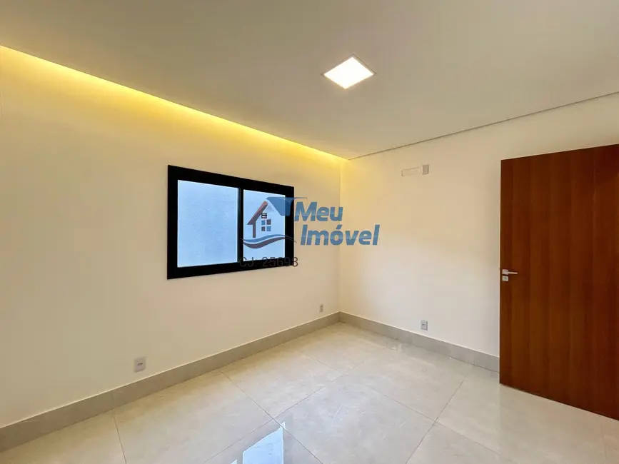 Casa de Condomínio com 4 quartos à venda, 220m2 em Setor Habitacional Vicente Pires, Brasilia - DF - imagem 9 Foto 9 de Casa de Condomínio com 4 quartos à venda, 220m2 em Setor Habitacional Vicente Pires, Brasilia - DF