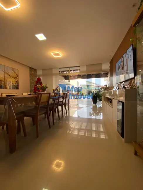 Casa de Condomínio com 3 quartos à venda, 800m2 em Ponte Alta Norte (Gama), Brasilia - DF - imagem 5 Foto 5 de Casa de Condomínio com 3 quartos à venda, 800m2 em Ponte Alta Norte (Gama), Brasilia - DF