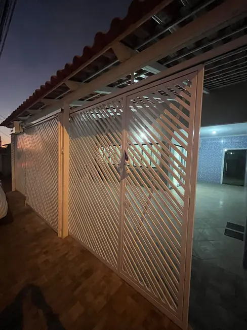Foto 2 de Casa com 3 quartos à venda, 260m2 em Samambaia Norte (Samambaia), Brasilia - DF