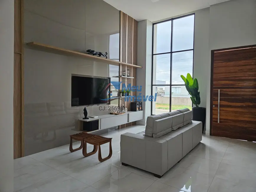 Foto 1 de Casa de Condomínio com 3 quartos à venda, 244m2 em Loteamento Fechado Le Parc, Luziania - GO