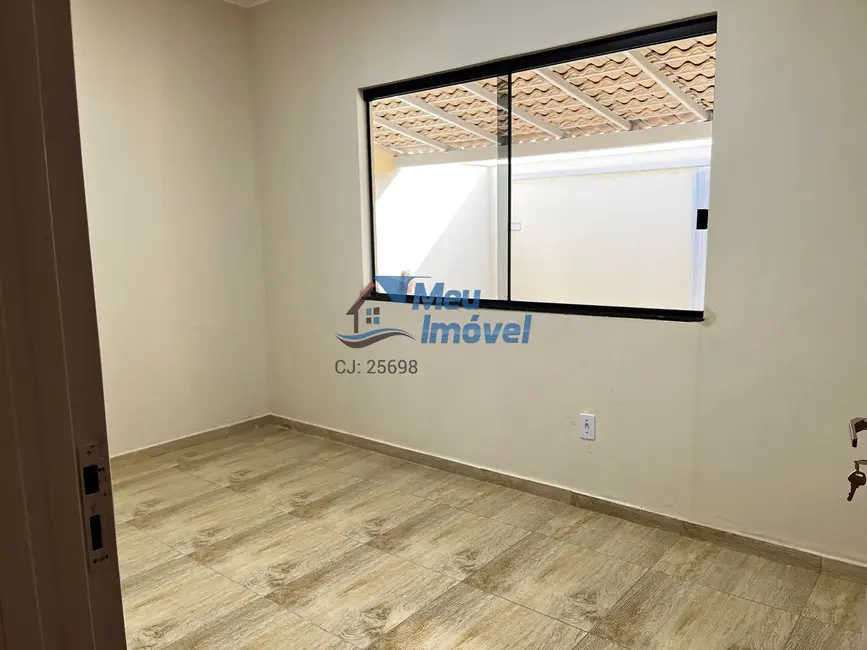 Foto 1 de Casa com 3 quartos à venda, 100m2 em Setor Norte, Luziania - GO