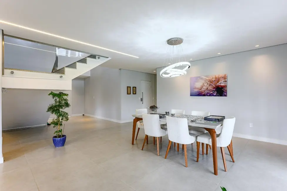 Casa de Condomínio com 4 quartos à venda, 1875m2 em Park Way, Brasilia - DF - imagem 5 Foto 5 de Casa de Condomínio com 4 quartos à venda, 1875m2 em Park Way, Brasilia - DF