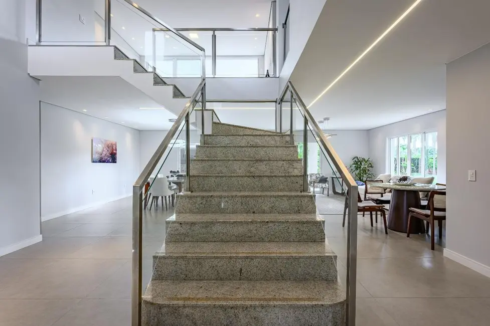 Casa de Condomínio com 4 quartos à venda, 1875m2 em Park Way, Brasilia - DF - imagem 6 Foto 6 de Casa de Condomínio com 4 quartos à venda, 1875m2 em Park Way, Brasilia - DF