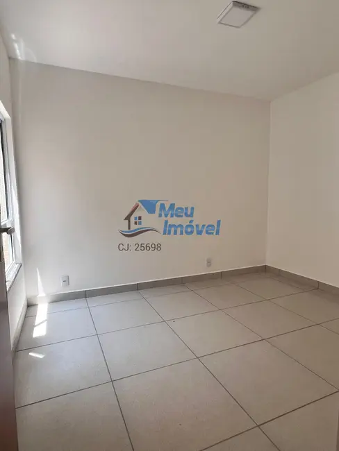 Foto 2 de Casa com 2 quartos à venda, 81m2 em Parque Estrela Dalva IX, Luziania - GO
