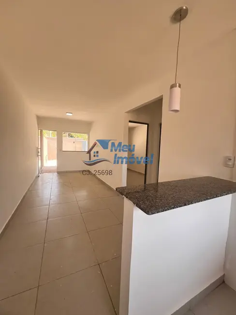 Foto 1 de Casa com 2 quartos à venda, 81m2 em Parque Estrela Dalva IX, Luziania - GO