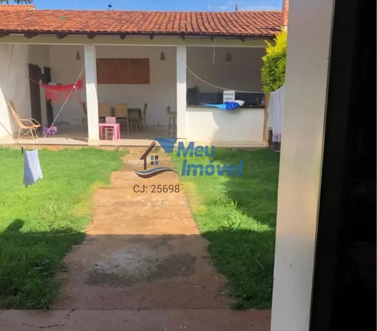 Foto 4 de Casa com 4 quartos à venda, 230m2 em Residencial Alto das Caraíbas, Luziania - GO