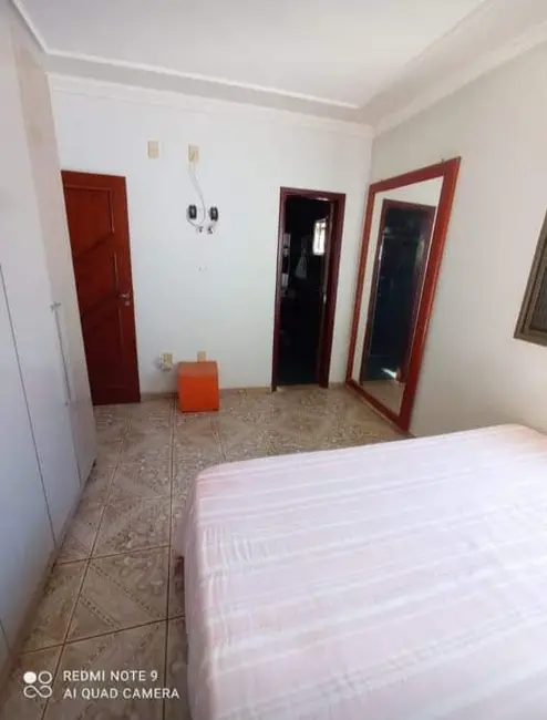 Casa com 3 quartos à venda, 108m2 em Guanabara, Patos De Minas - MG - imagem 8 Foto 8 de Casa com 3 quartos à venda, 108m2 em Guanabara, Patos De Minas - MG