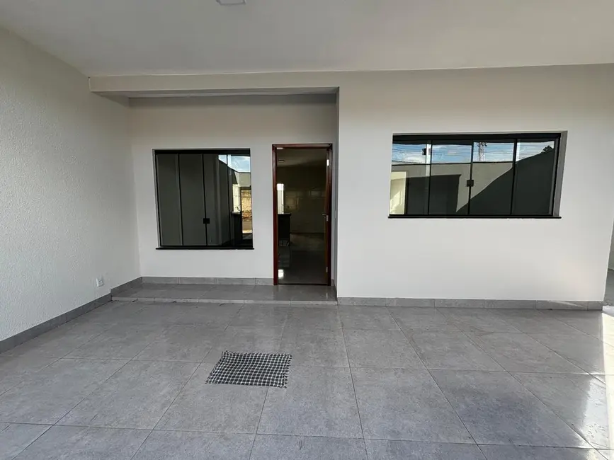 Foto 1 de Casa com 3 quartos à venda, 120m2 em Setor Fumal, Luziania - GO
