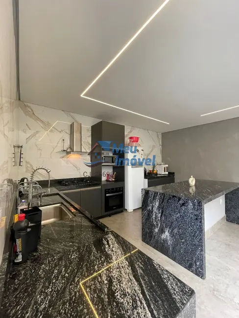 Casa de Condomínio com 4 quartos à venda, 320m2 em Setor Habitacional Arniqueira (Águas Claras), Brasilia - DF - imagem 4 Foto 4 de Casa de Condomínio com 4 quartos à venda, 320m2 em Setor Habitacional Arniqueira (Águas Claras), Brasilia - DF