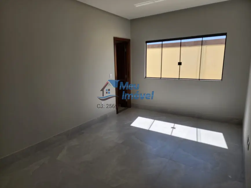 Foto 2 de Casa de Condomínio com 3 quartos à venda, 187m2 em Setor Aeroporto, Luziania - GO